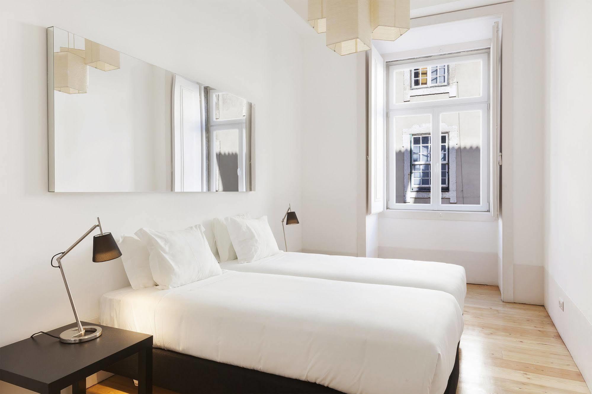 Freedom Serviced Apartments - Cais Do Sodre Lissabon Exterior foto